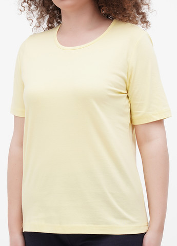 Светло-желтая летняя футболка Minus