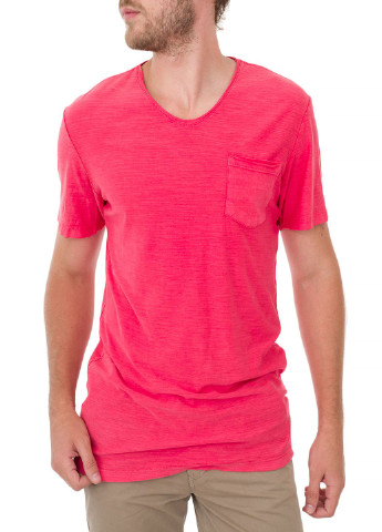 Розовая футболка Blend
