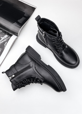 Осенние женские ботинки на шнурках черные эко кожа Fashion из искусственной кожи