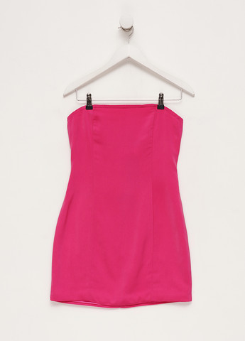 Розовое кэжуал платье с открытыми плечами Boohoo однотонное