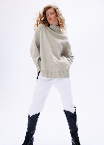 Серо-бежевый зимний свитер-водолазка пуловер H&M