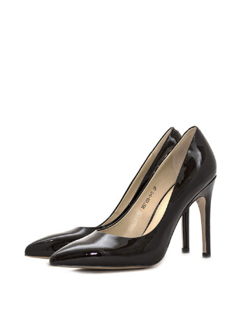 Темно-коричневые женские кэжуал туфли лаковые на высоком каблуке - фото