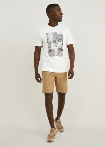 Белая футболка C&A