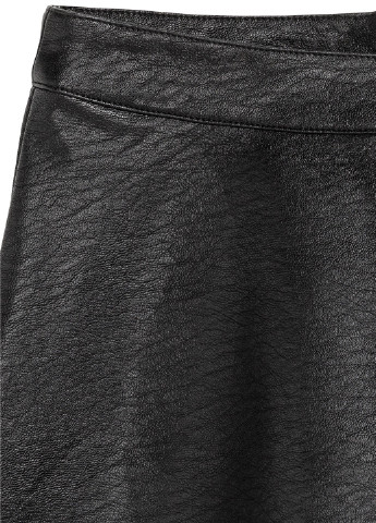Черная кэжуал однотонная юбка H&M клешированная-солнце