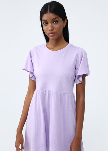 Сиреневое кэжуал платье платье-футболка Lefties однотонное