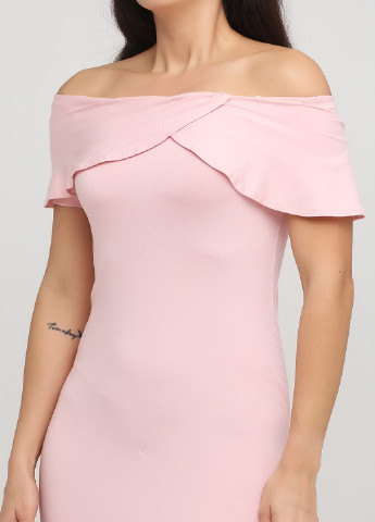 Светло-розовое кэжуал платье с открытыми плечами Asos однотонное