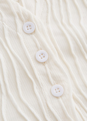 Молочна блуза SHEIN