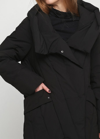 Чорна зимня куртка Damader