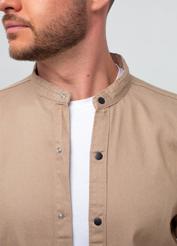 Темно-бежевая джинсовая рубашка однотонная K.O.R