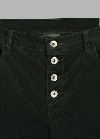 Темно-зеленые кэжуал демисезонные зауженные брюки C&A