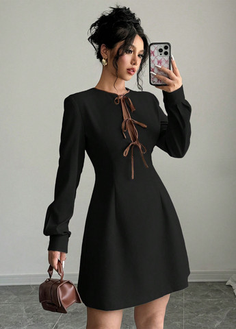 Черное кэжуал платье силуэтная, клеш SHEIN однотонное