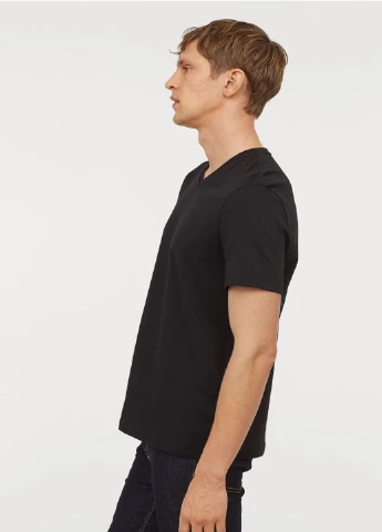 Черная футболка H&M