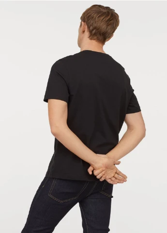 Черная футболка H&M