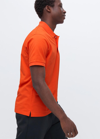 Оранжевая футболка-поло для мужчин Uniqlo однотонная