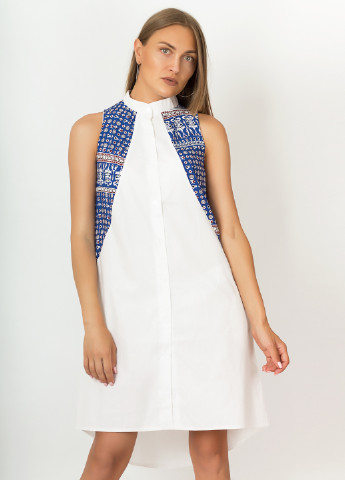 Белое деловое платье а-силуэт Lilove с абстрактным узором