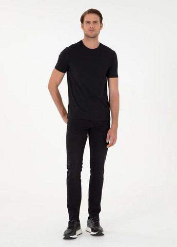 Черная футболка Pierre Cardin