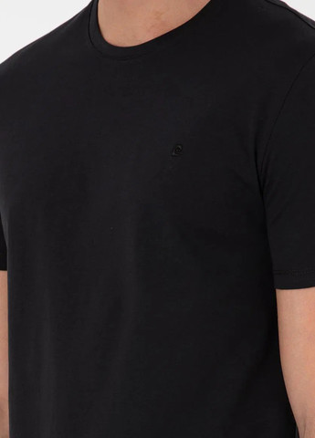 Черная футболка Pierre Cardin