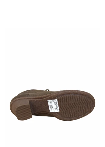Осенние ботинки Clarks без декора из натуральной замши