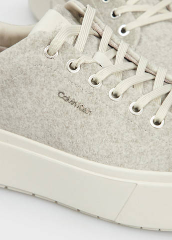 Бежевые кеды Calvin Klein