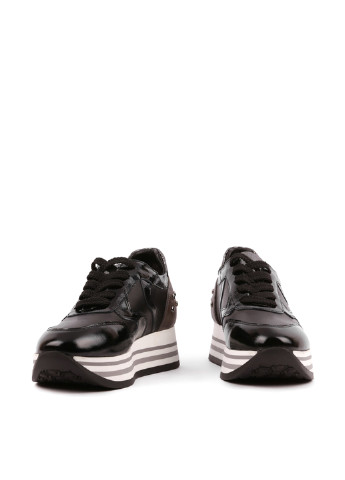 Черные демисезонные кроссовки Le'BERDES