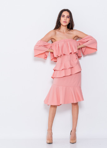 Розовое кэжуал платье с открытыми плечами Issa однотонное