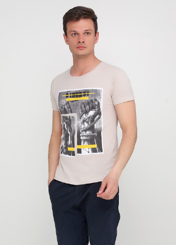Сіро-бежева футболка з коротким рукавом Dinersi