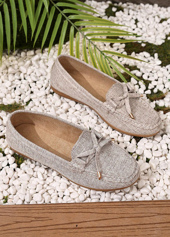 Бежевые мокасины SHEIN завязки