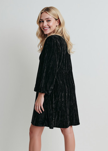 Чорна кежуал сукня Reserved однотонна