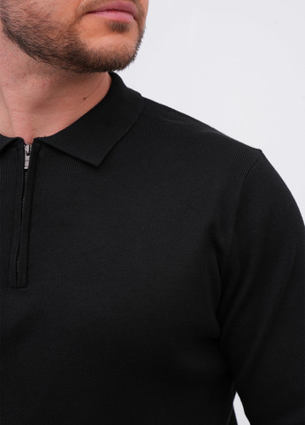 Черный демисезонный свитер K.O.R