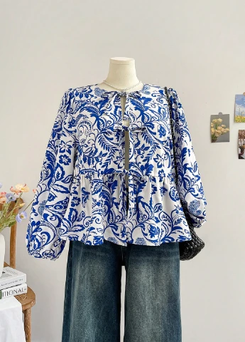 Комбінована блуза з баскою SHEIN