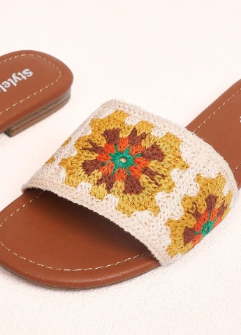 Цветные шлепанцы SHEIN