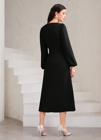 Чорна кежуал сукня кльош SHEIN однотонна