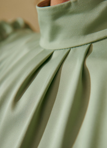Мятное кэжуал атласное платье ментолового оттенка Gepur однотонное