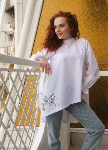 Белая демисезонная ассиметричная белая блуза с длинным рукавом INNOE Блуза