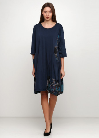 Темно-синя кежуал плаття, сукня оверсайз, а-силует Made in Italy з абстрактним візерунком