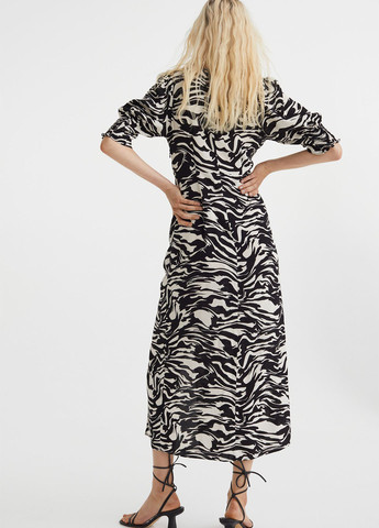 Комбинированное кэжуал платье в стиле ампир H&M с абстрактным узором