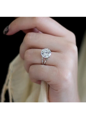 Серебряное кольцо с большим белым камнем Лорин UMAX (239400304)