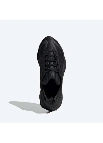Черные демисезонные кроссовки adidas