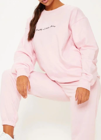 Розовый свитшот PrettyLittleThing однотонный вышивка (254799175)