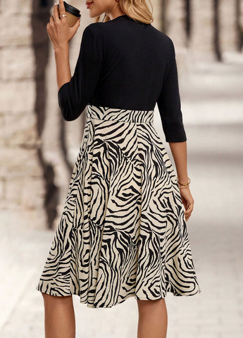 Комбінована кежуал сукня кльош SHEIN зебра