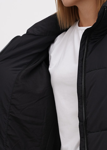 Черная демисезонная куртка Monki