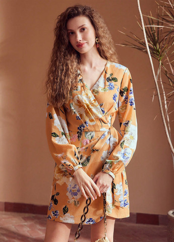 Комбинированное кэжуал платье на запах SHEIN с цветочным принтом