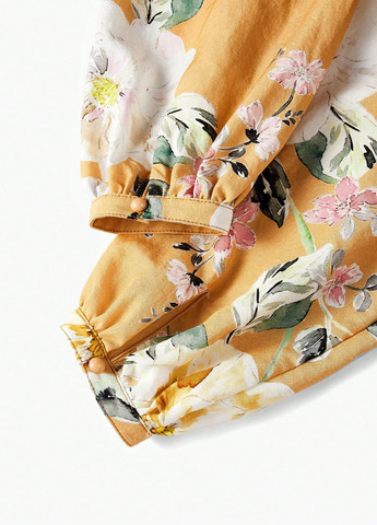 Комбинированное кэжуал платье на запах SHEIN с цветочным принтом