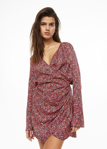 Червона кежуал сукня на запах H&M з квітковим принтом