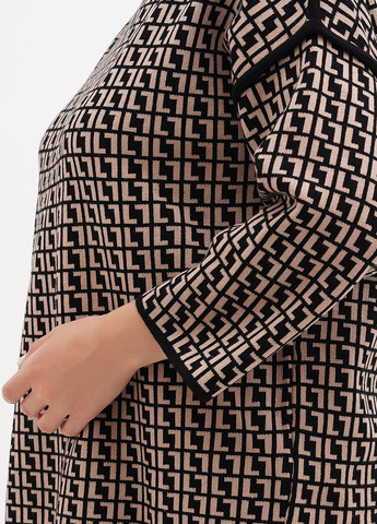 Черный демисезонный свитер Kiss Me