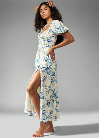 Молочное кэжуал платье а-силуэт, с открытой спиной SHEIN с цветочным принтом