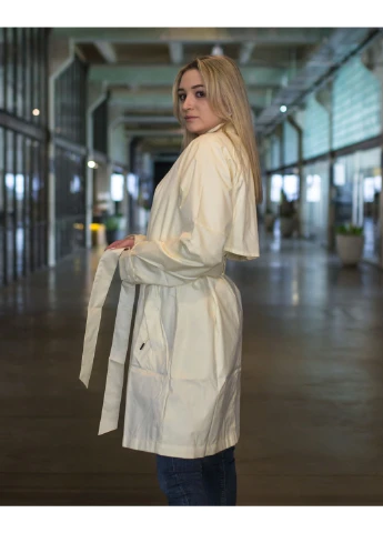 Желтая демисезонная куртка w nsw trnd wvns jkt wr trnch Nike