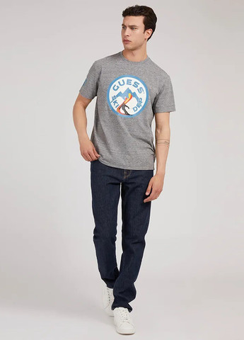 Серая футболка Guess