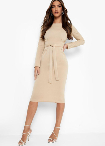 Бежевое кэжуал платье футляр Boohoo однотонное