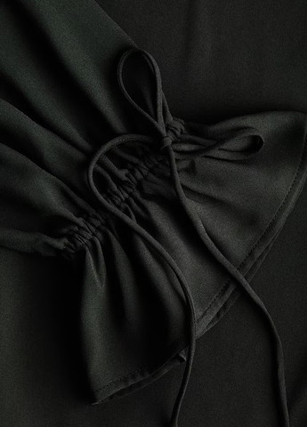 Чёрная блуза H&M